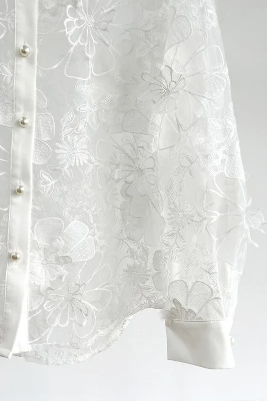 Floral embroidery blouse