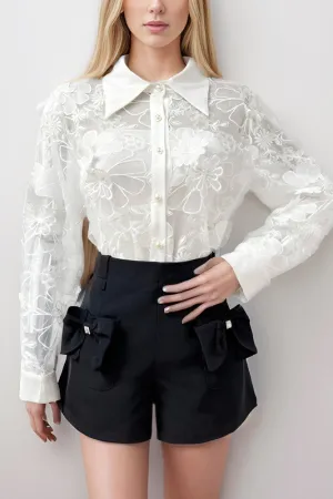 Floral embroidery blouse