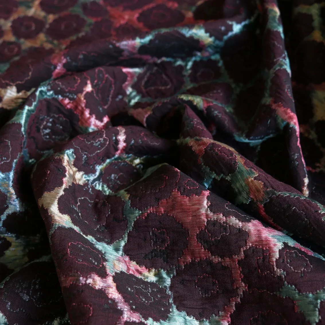 Garnet/Verde Jacquard
