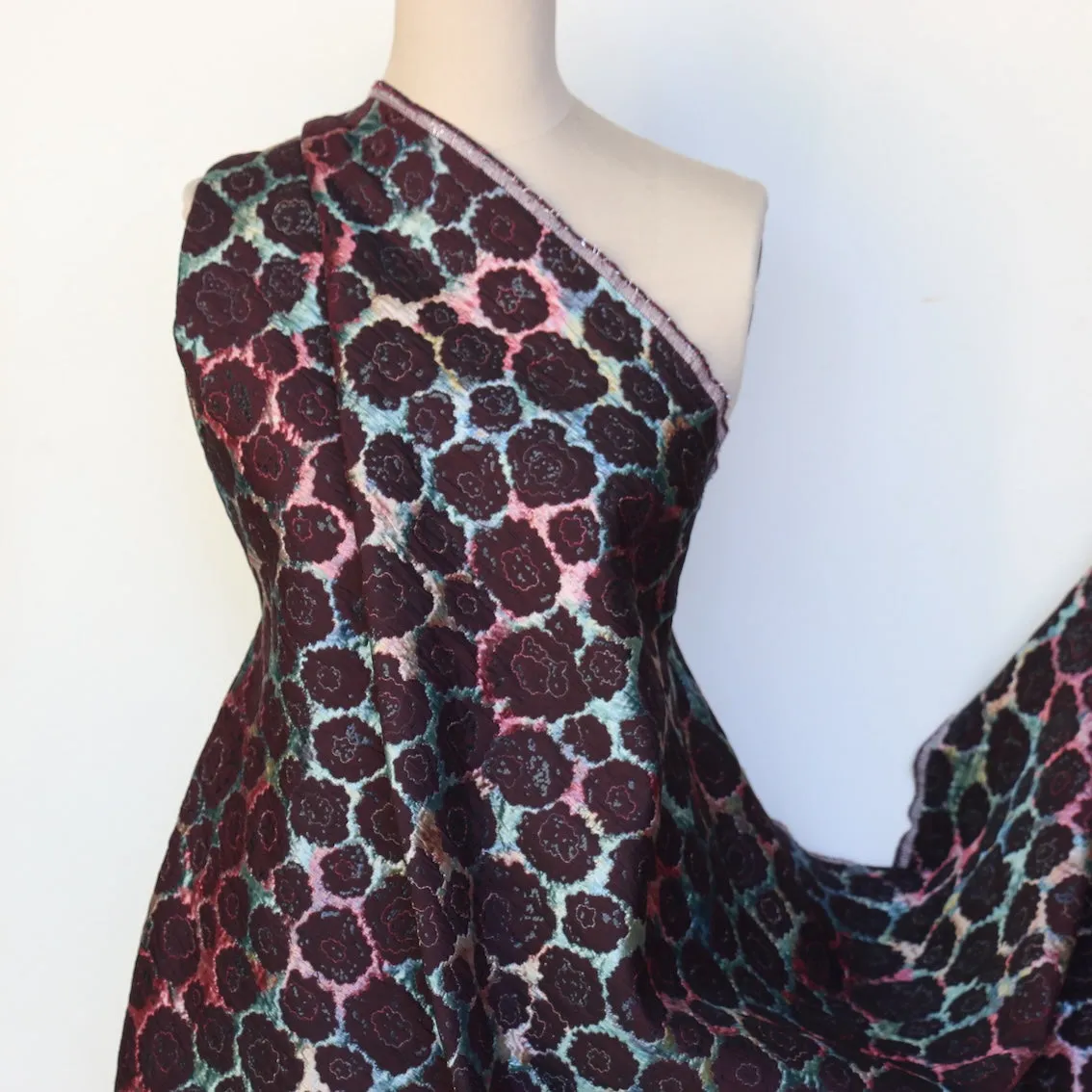 Garnet/Verde Jacquard