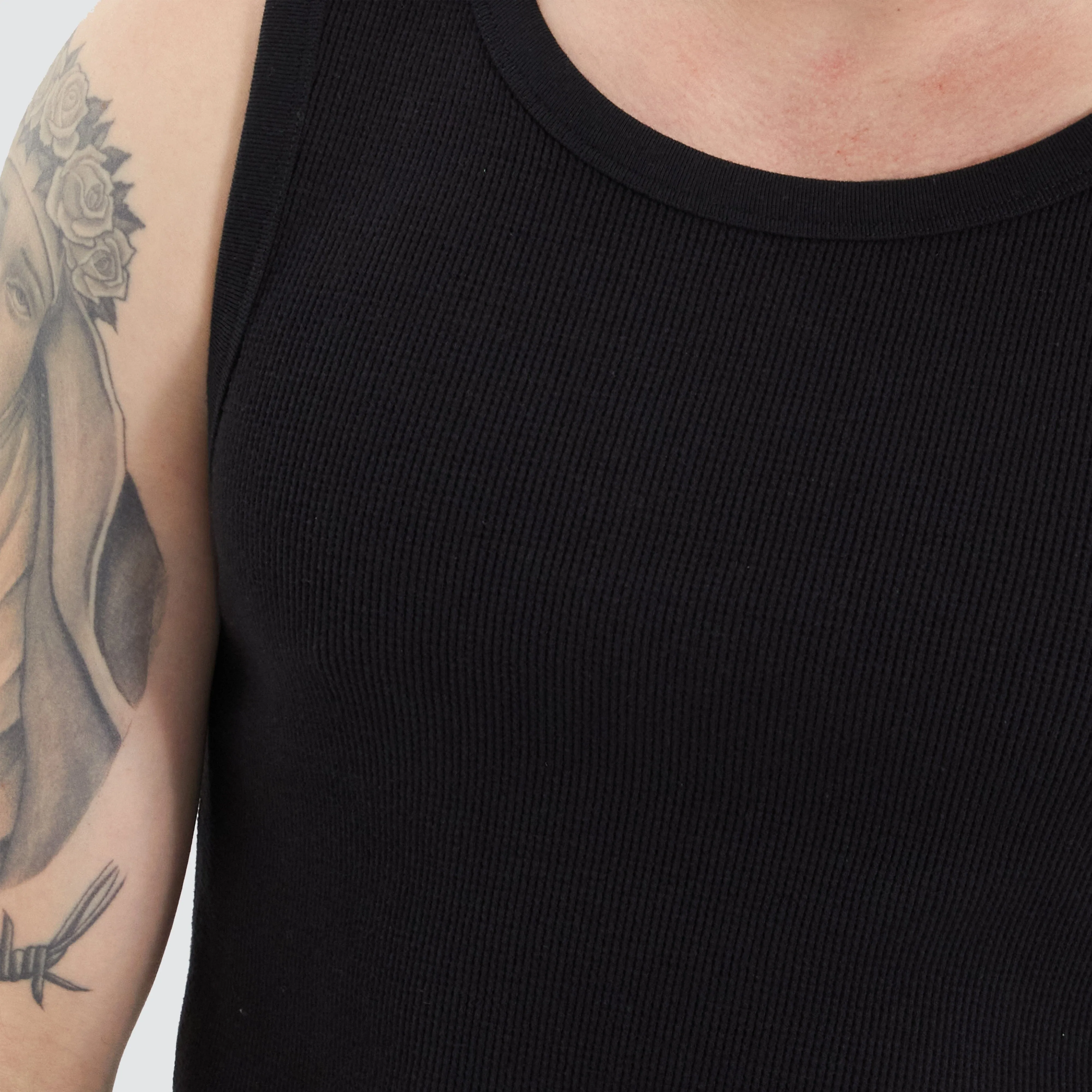 Weiza Singlet Jet Black